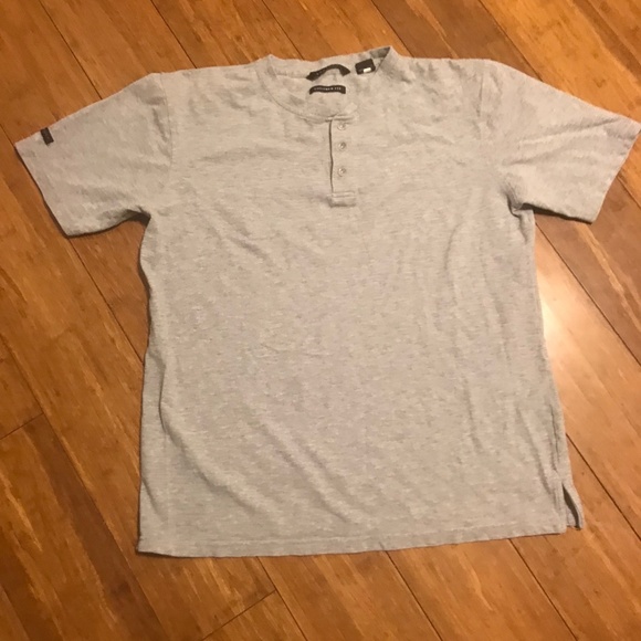 Sean John 3 button Short Sleeve Size Medium - Picture 1 of 6